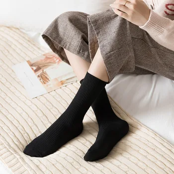 Женские осенне-зимние носки, однотонные носки с вертикальной полосой в виде трубки, хлопчатобумажные носки в спортивном стиле и для отдыха
