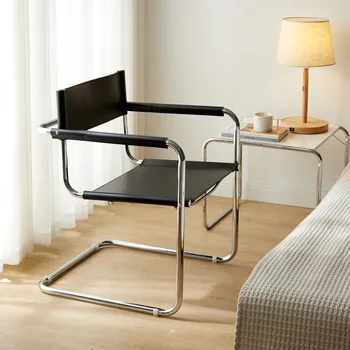 Металлические винтажные обеденные стулья с ручкой и опорой для спинки Дизайнерское кресло для отдыха, экономящее пространство, Одноразовая мебель для дома