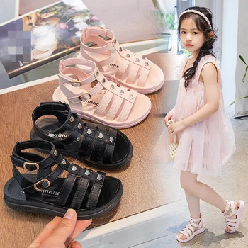 Новая летняя обувь для девочек от 4 до 12 лет, удобные сандалии с римскими заклепками, пляжная обувь принцессы с мягкой подошвой, Размер 26-37