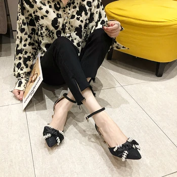 Новые женские весенне-летние универсальные туфли на высоком каблуке черного цвета с острым носком DY3974